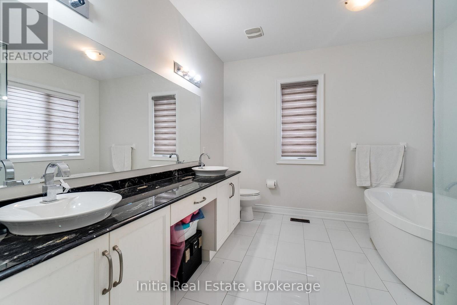 12 Erintown Crescent S Property Photo 20