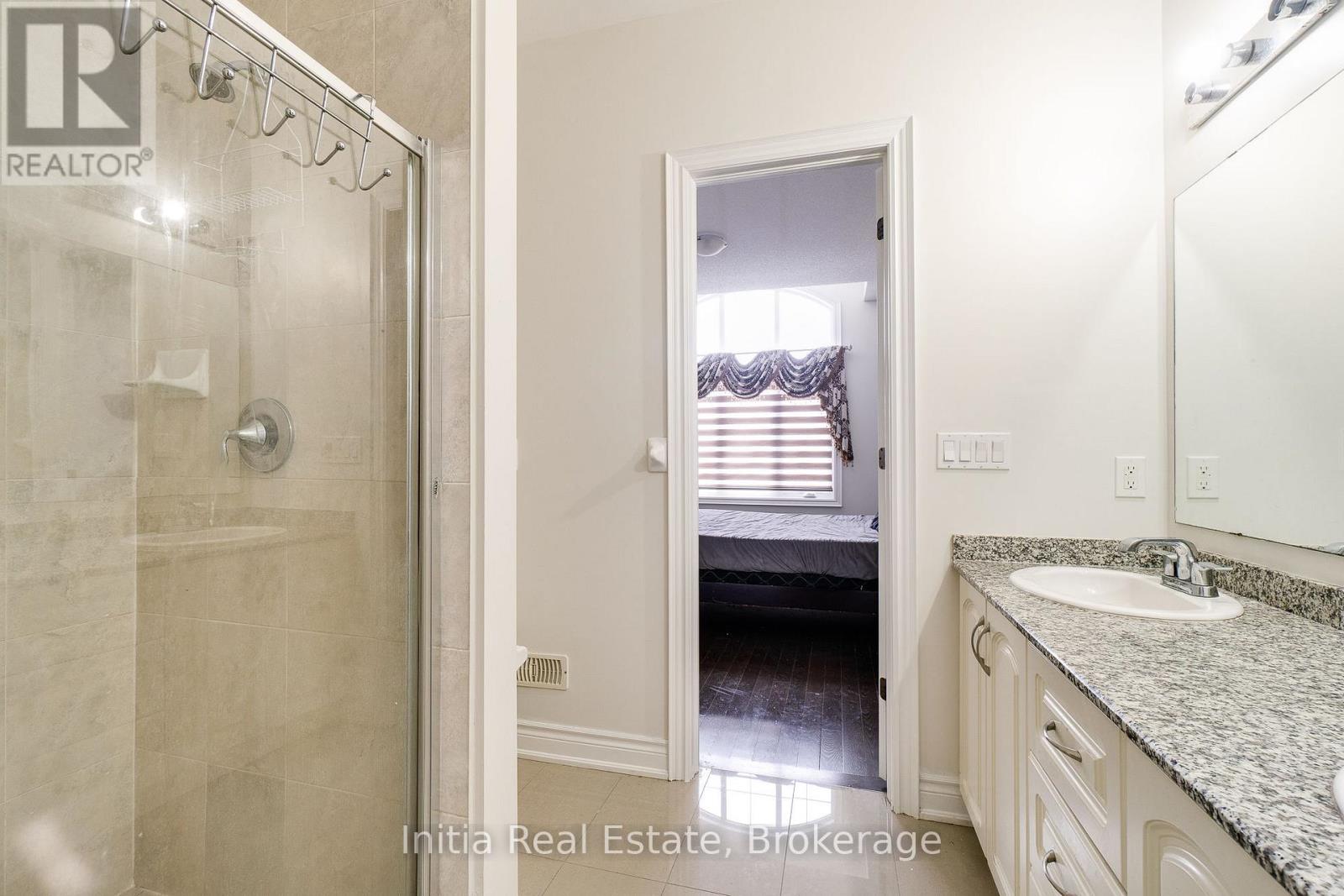 12 Erintown Crescent S Property Photo 26