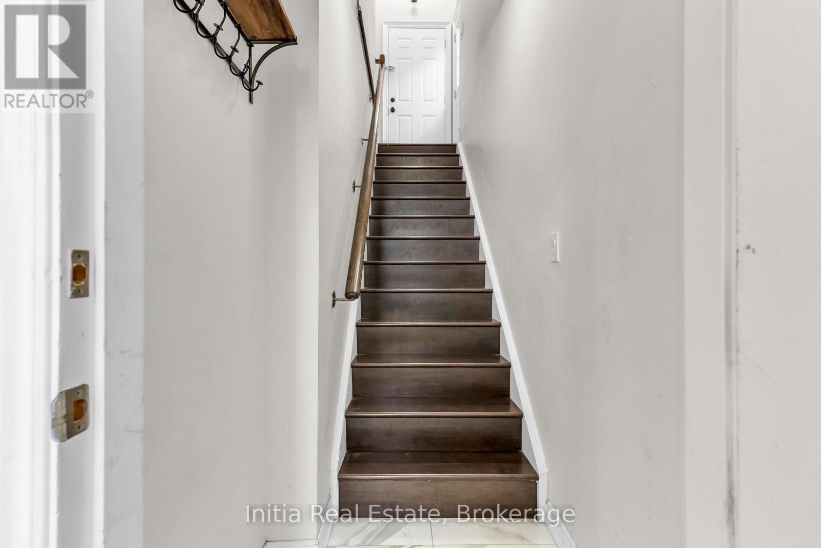 12 Erintown Crescent S Property Photo 34