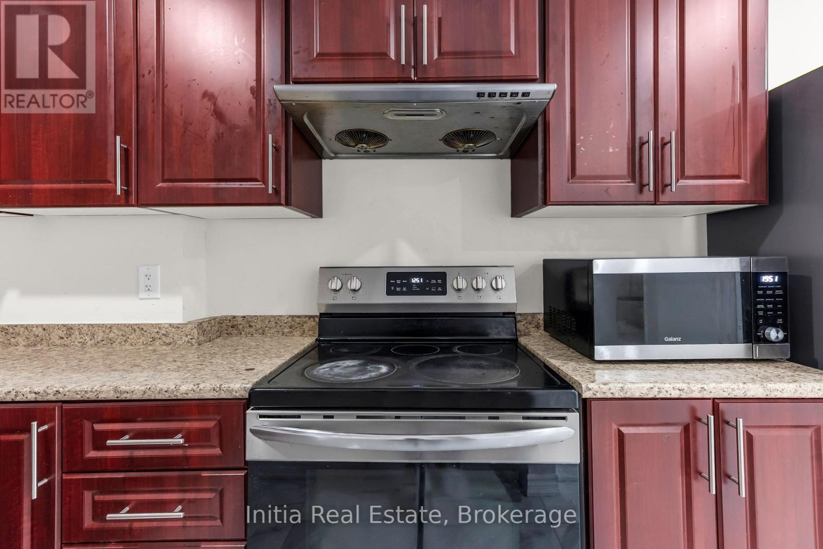 12 Erintown Crescent S Property Photo 36