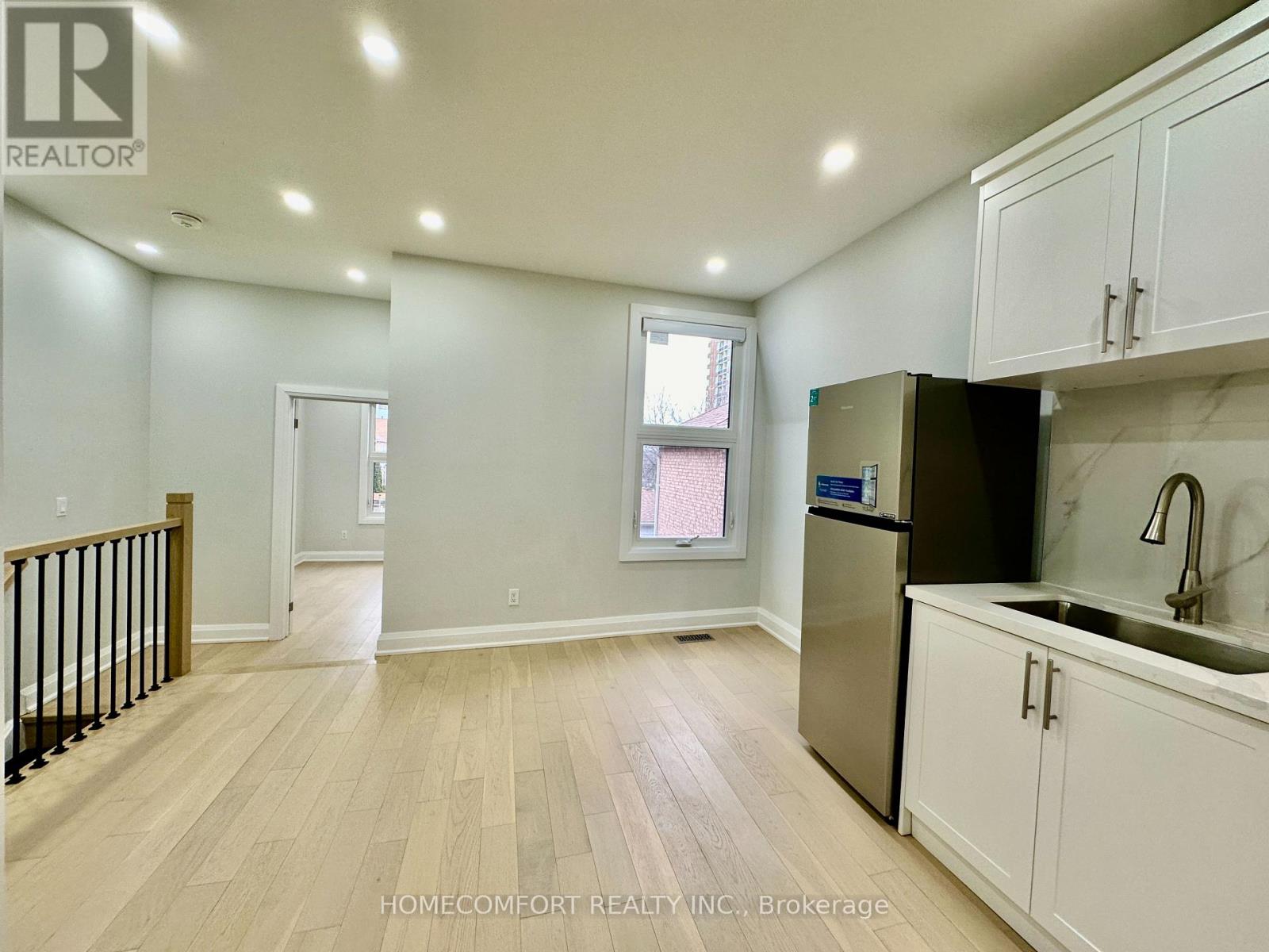 Upper - 211 Osler Street Property Photo 3