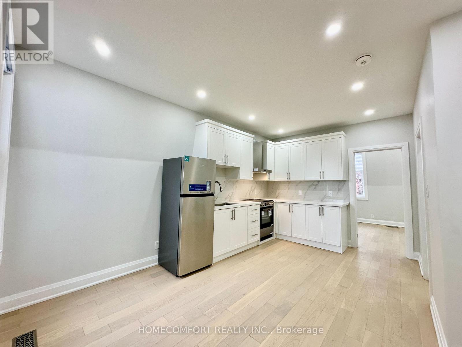 Upper - 211 Osler Street Property Photo 4