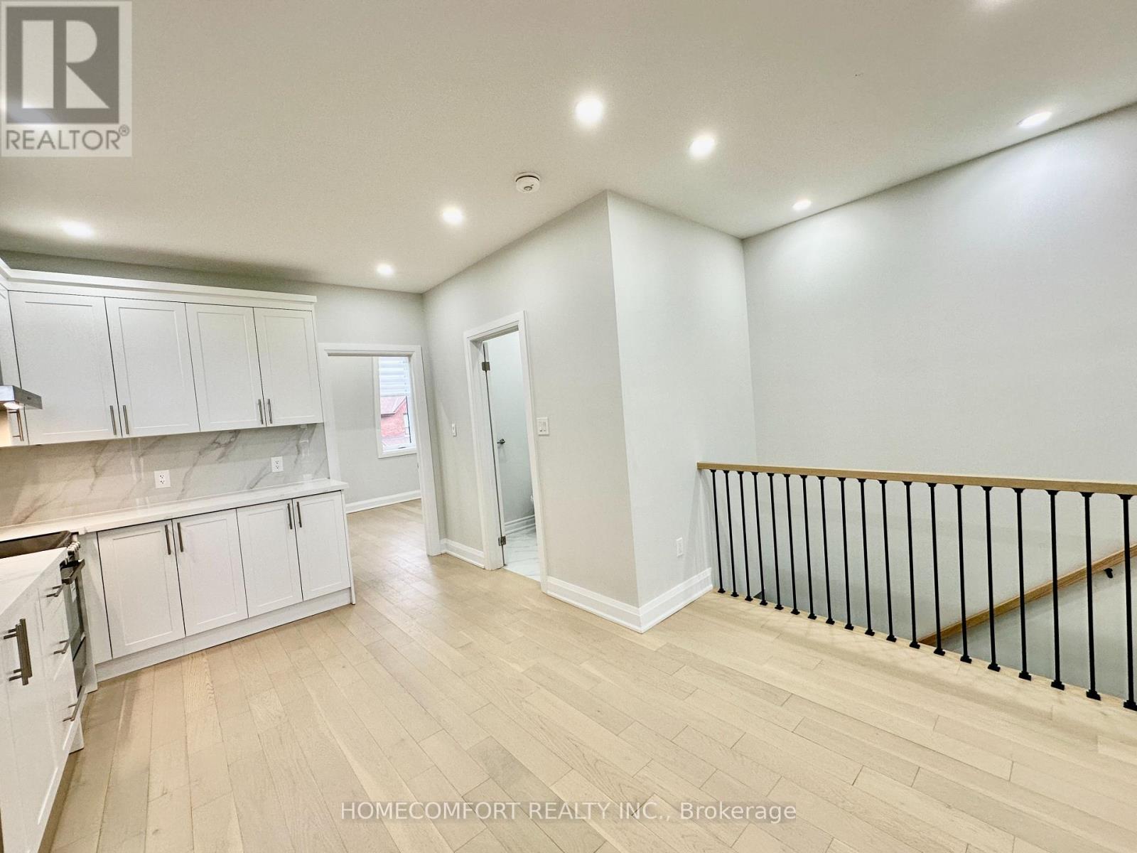Upper - 211 Osler Street Property Photo 6