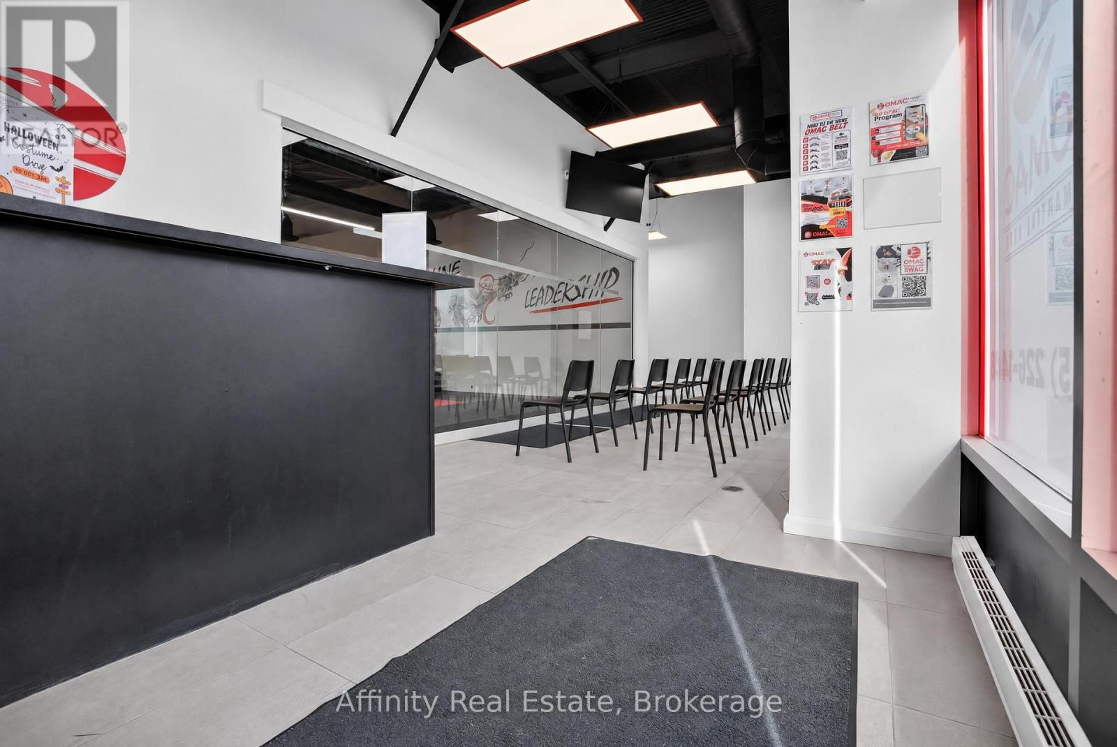 B4 - 1200 Brant Street Property Photo 13