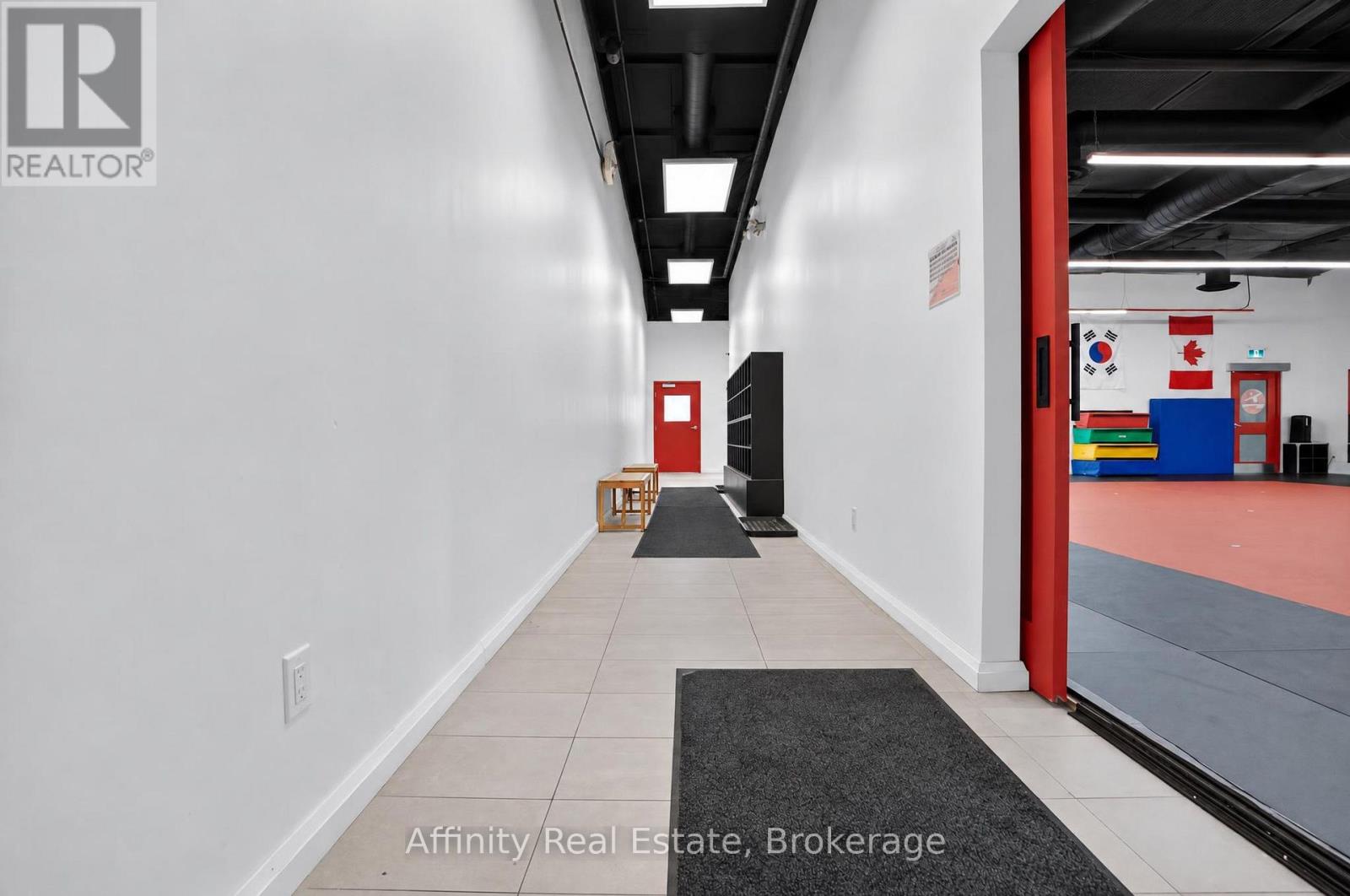 B4 - 1200 Brant Street Property Photo 16