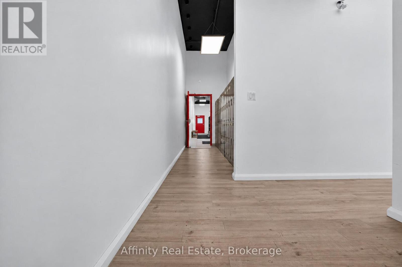 B4 - 1200 Brant Street Property Photo 27