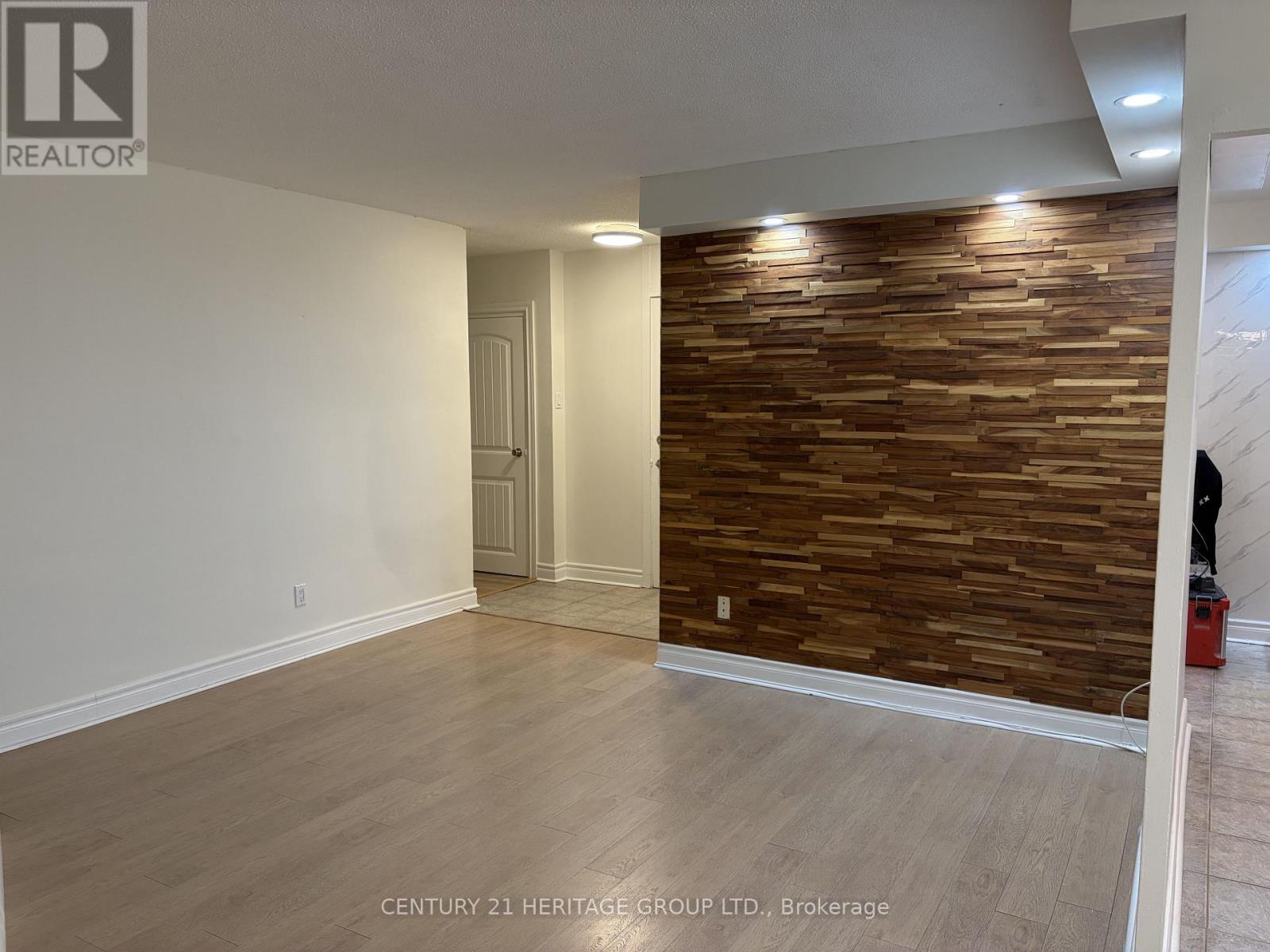 411 - 80 Grandravine Drive Property Photo 7