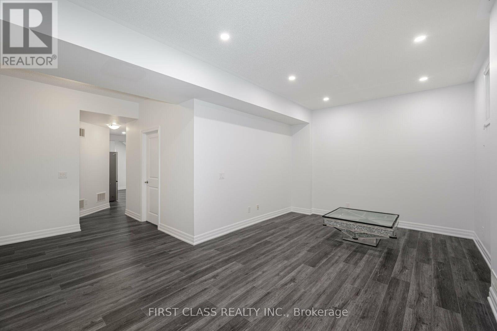 146 Rising Hill Ridge W Property Photo 12
