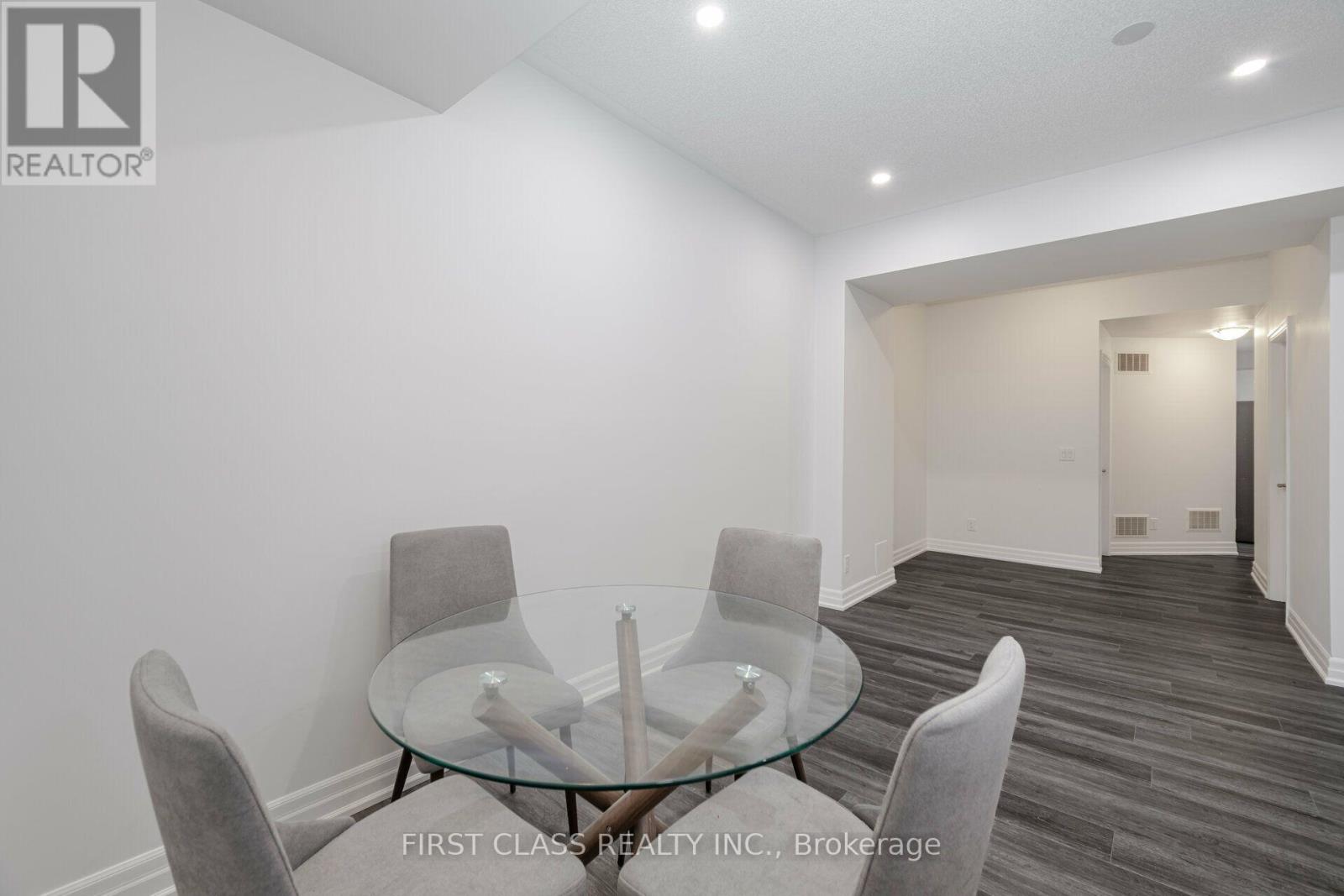 146 Rising Hill Ridge W Property Photo 14