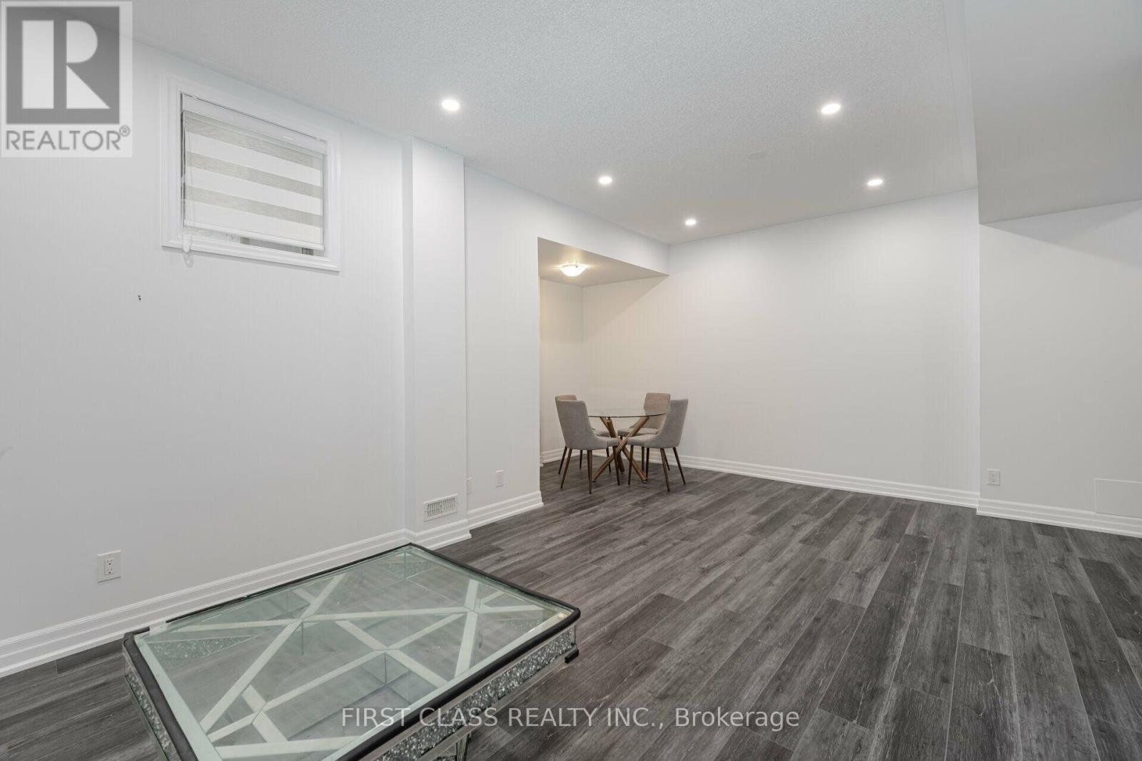 146 Rising Hill Ridge W Property Photo 16
