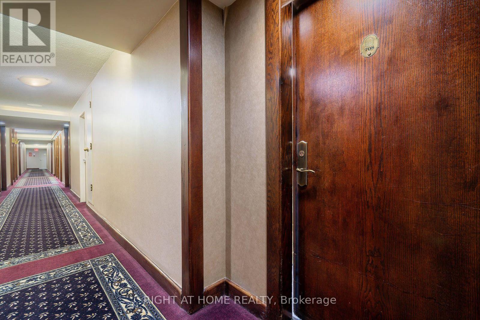 708 - 22 Hanover Road Property Photo 10
