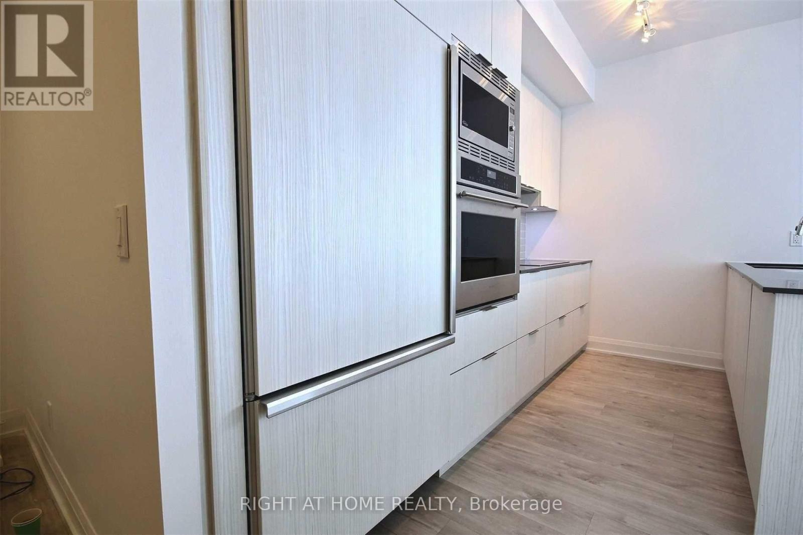 1703 - 56 Annie Craig Drive Property Photo 11