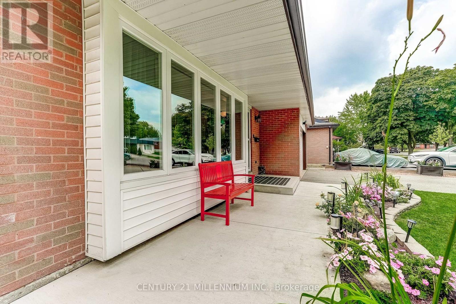 72 Glebe Crescent Property Photo 4