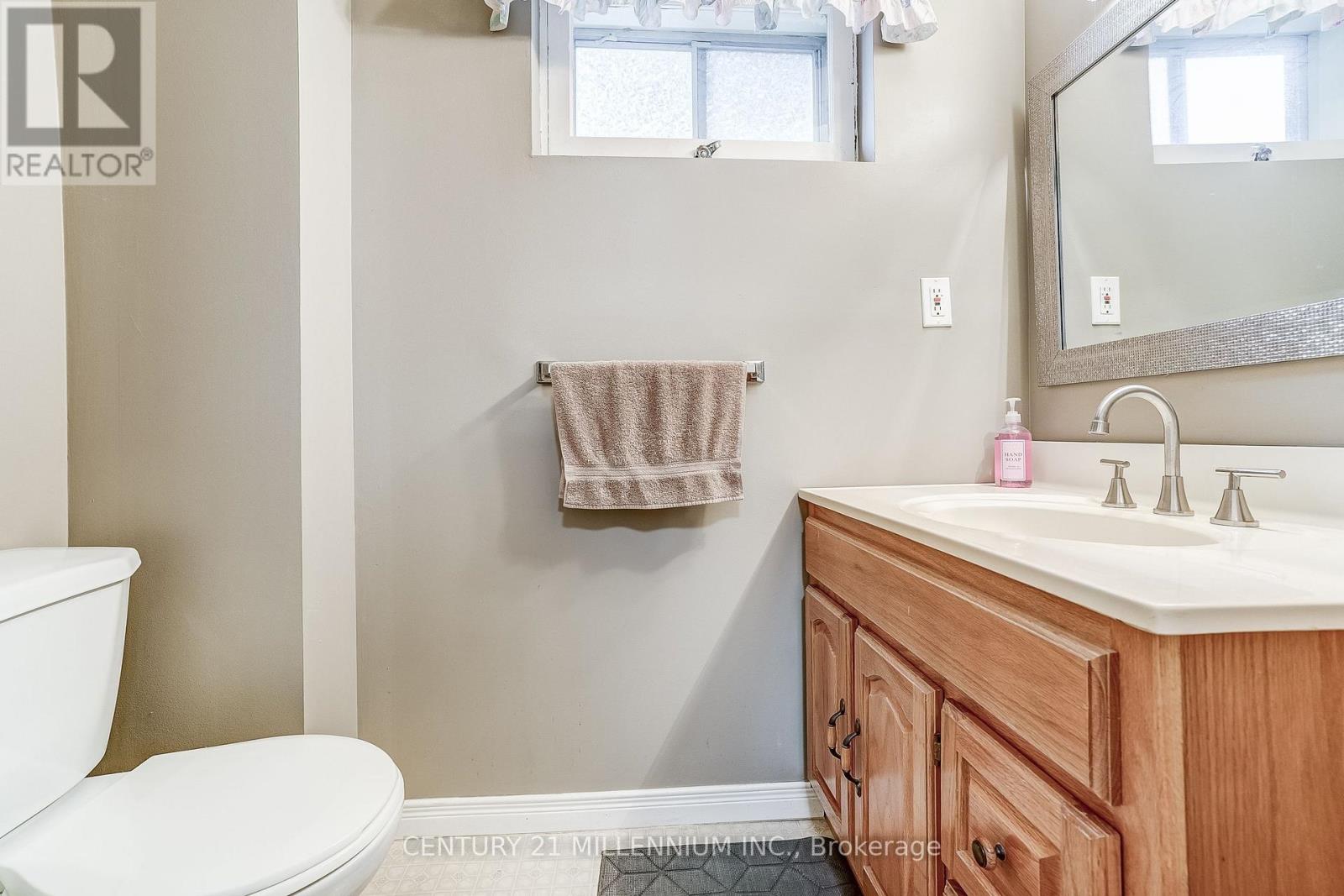 72 Glebe Crescent Property Photo 32
