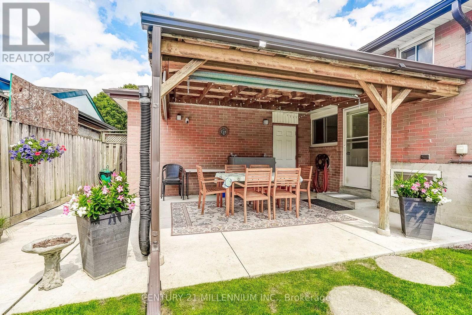 72 Glebe Crescent Property Photo 35