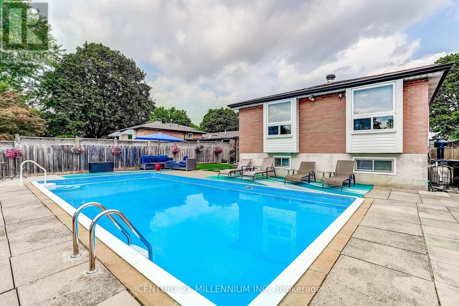 72 Glebe Crescent Property Photo 40