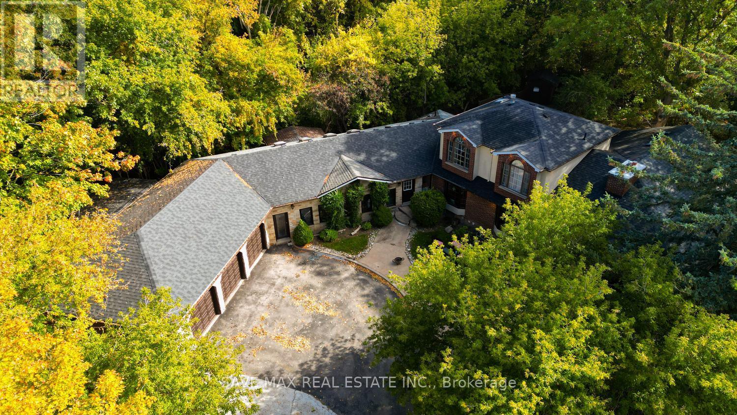 1215 Martins Boulevard Property Photo 6
