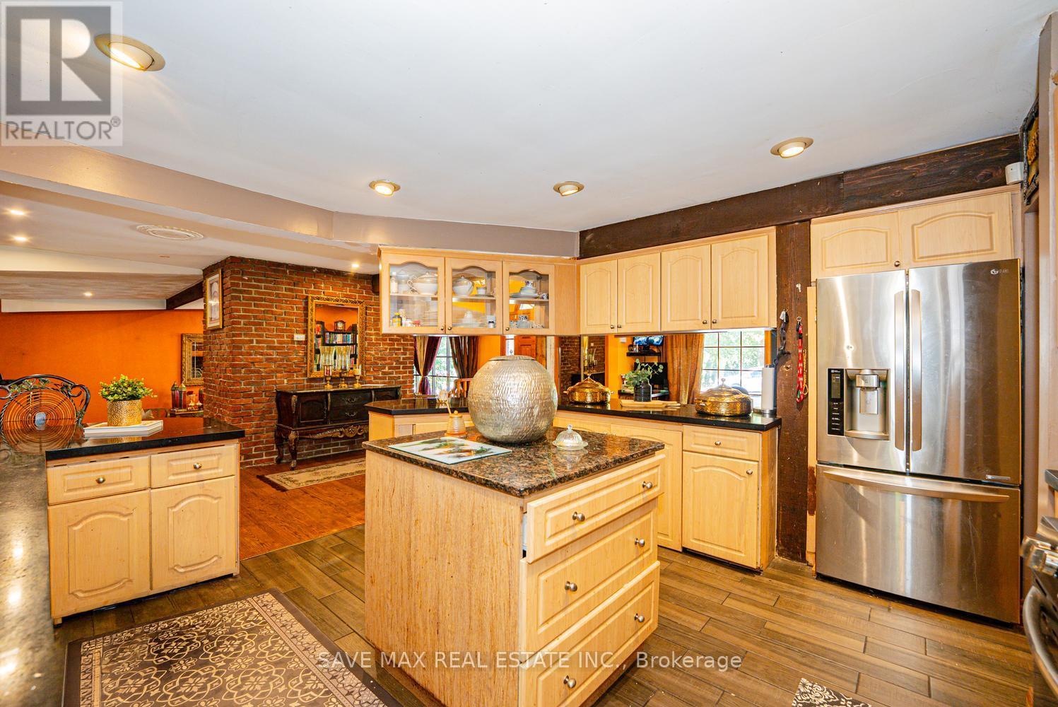 1215 Martins Boulevard Property Photo 31