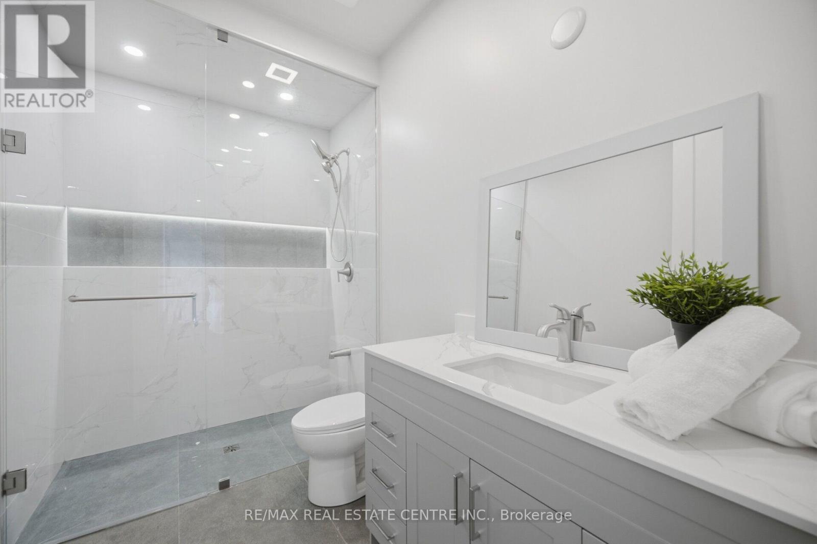 4 Calstock Place Property Photo 29