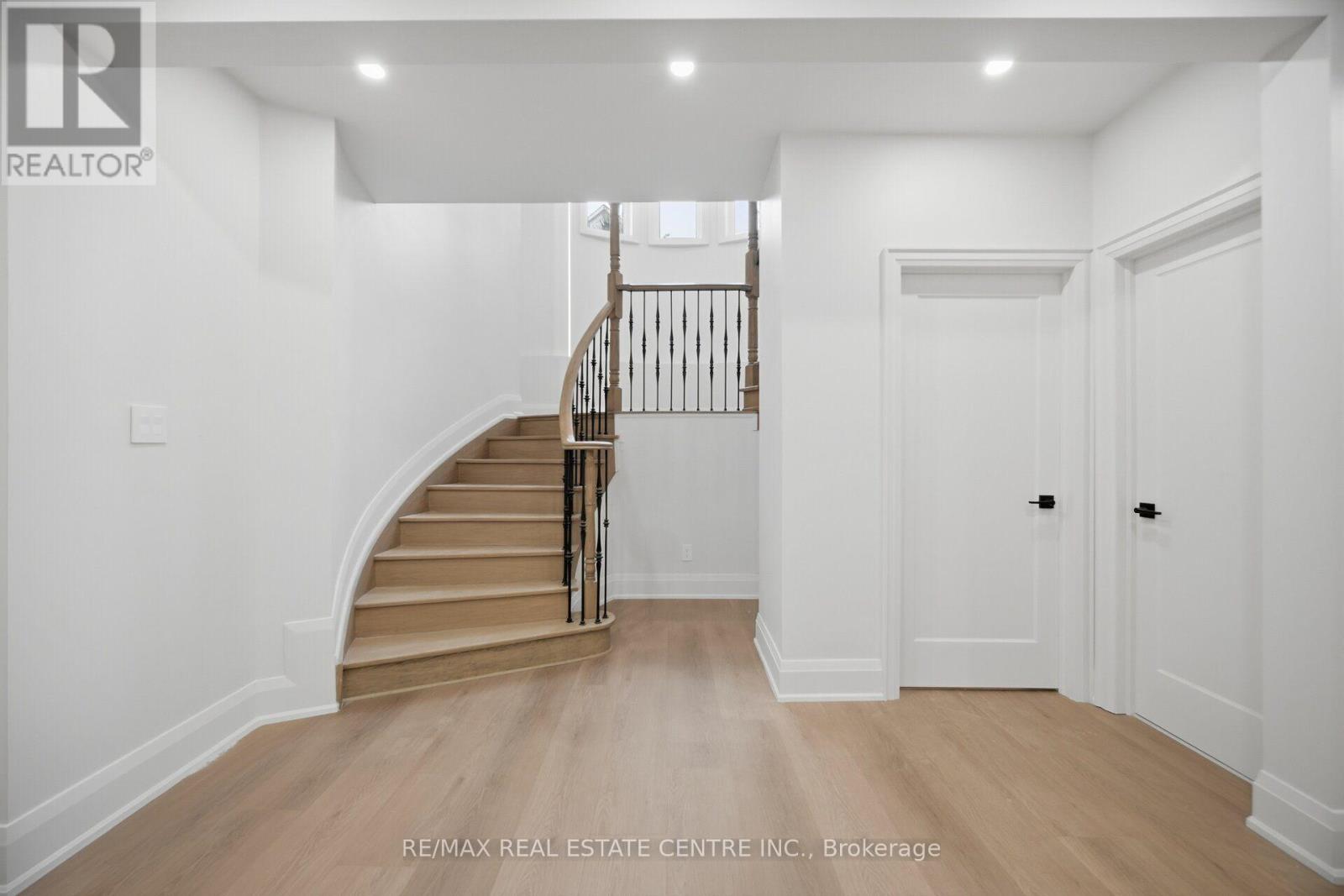 4 Calstock Place Property Photo 32