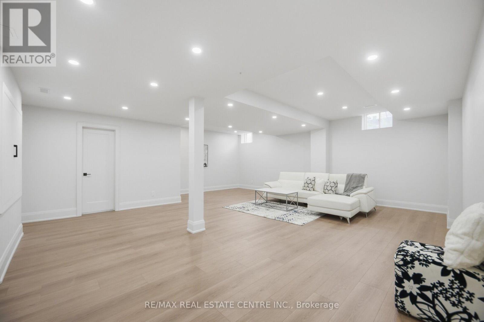 4 Calstock Place Property Photo 40