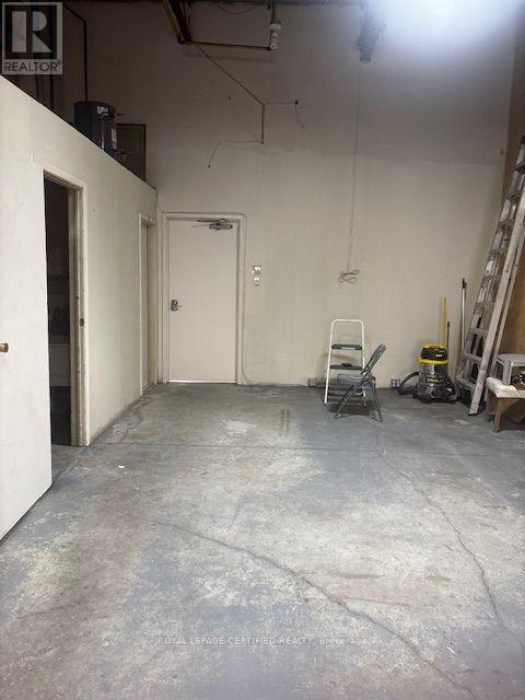 15 - 1099 Britannia Road E Property Photo 14
