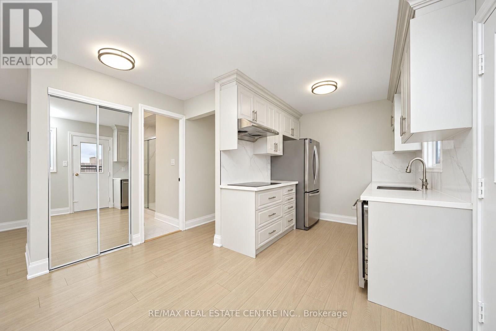 130 Martindale Crescent Property Photo 12