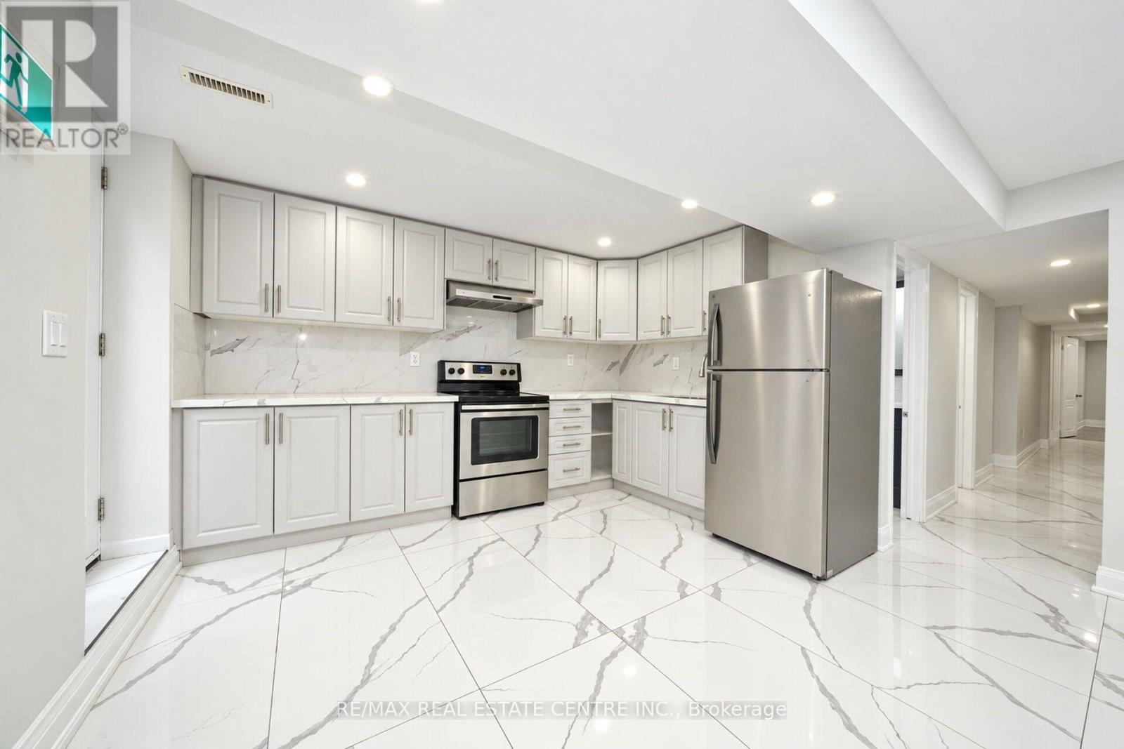 130 Martindale Crescent Property Photo 25