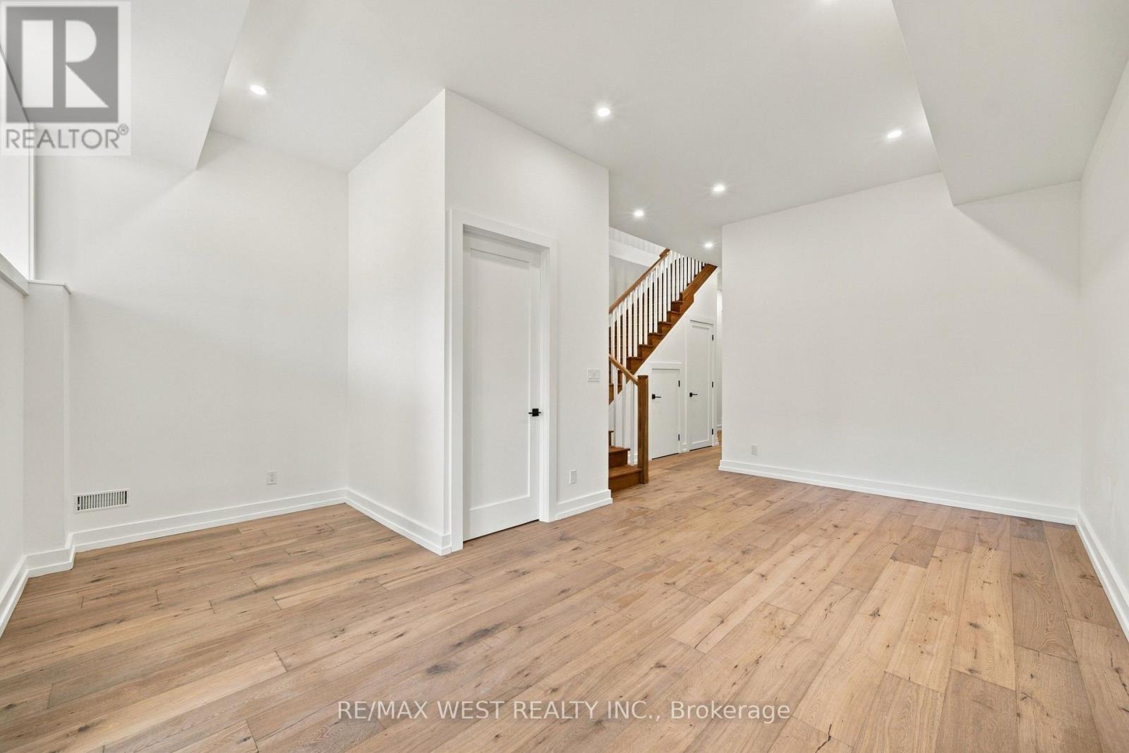 157 Aldercrest Avenue Property Photo 41