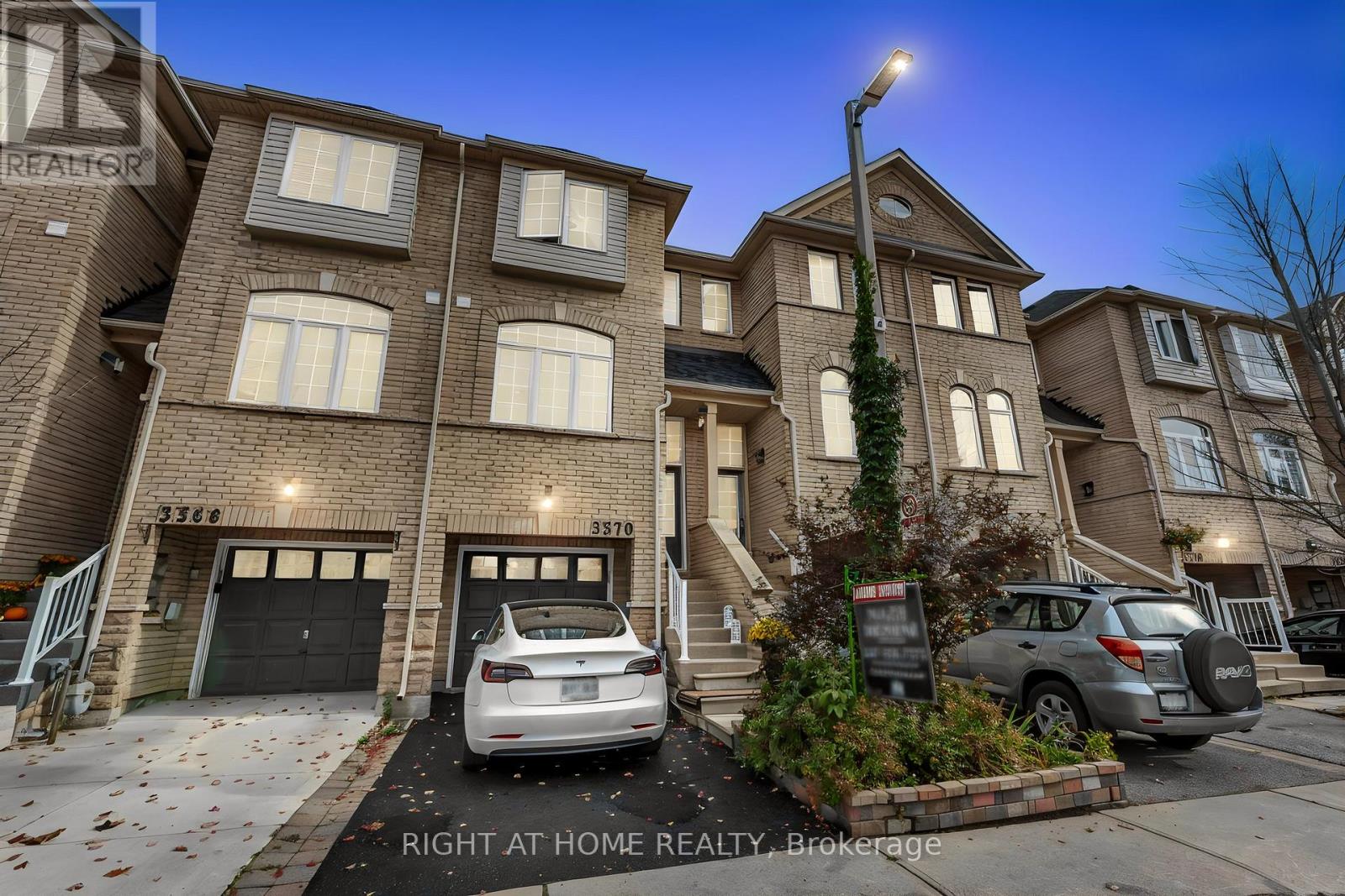3370 Redpath Circle Property Photo 1