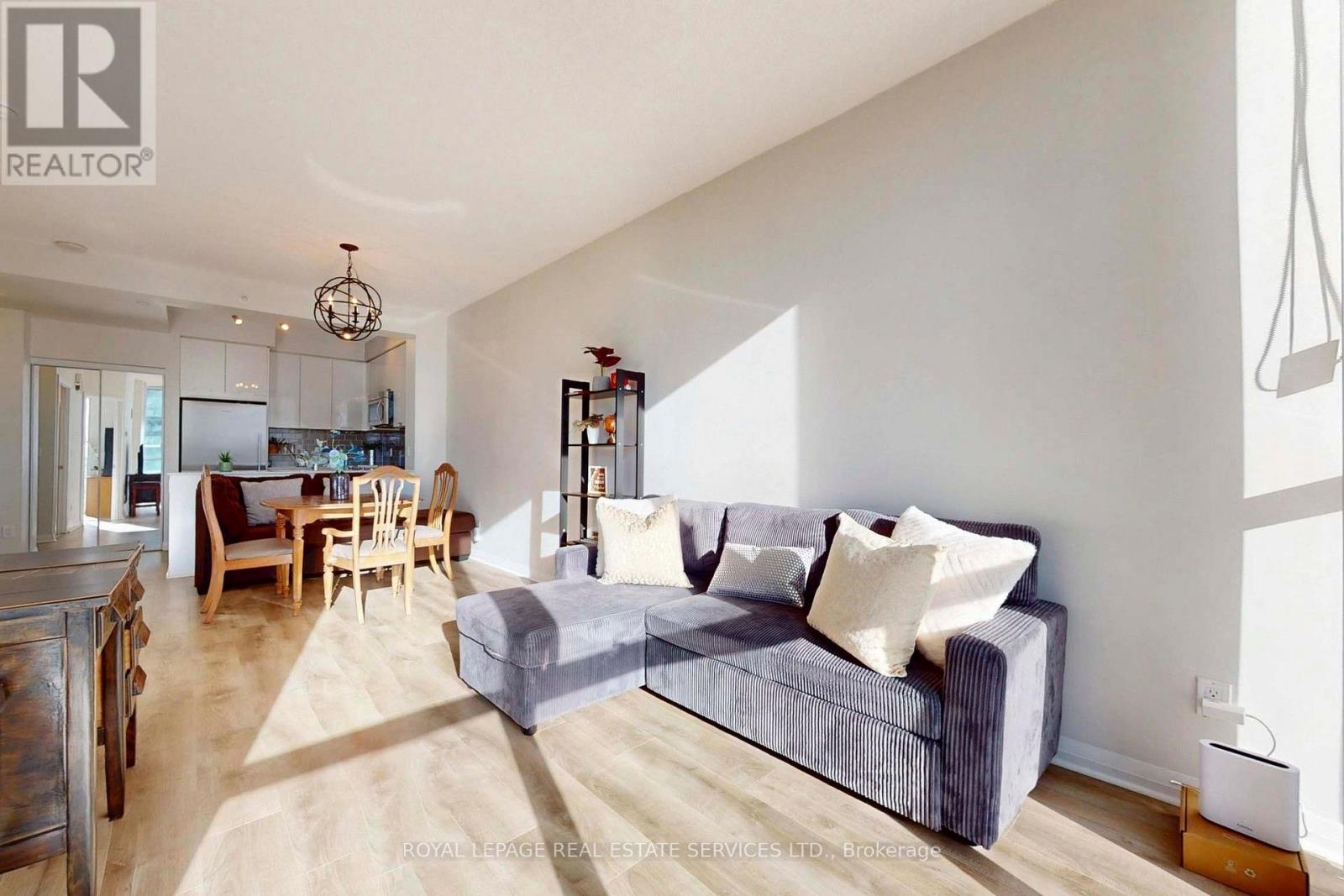 1701 - 55 Eglinton Avenue W Property Photo 10