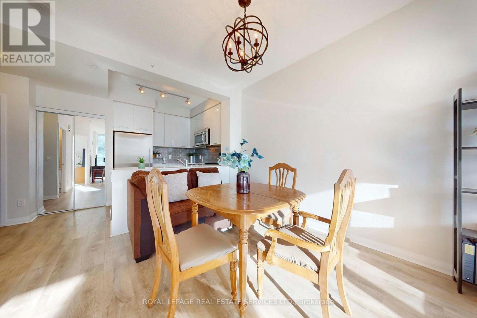 1701 - 55 Eglinton Avenue W Property Photo 12