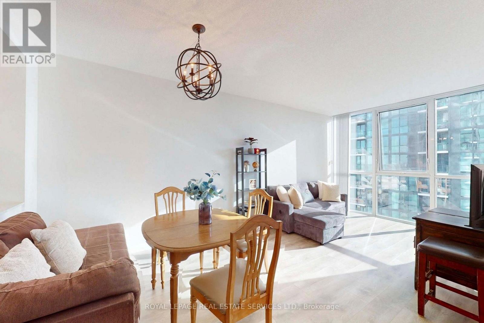 1701 - 55 Eglinton Avenue W Property Photo 13