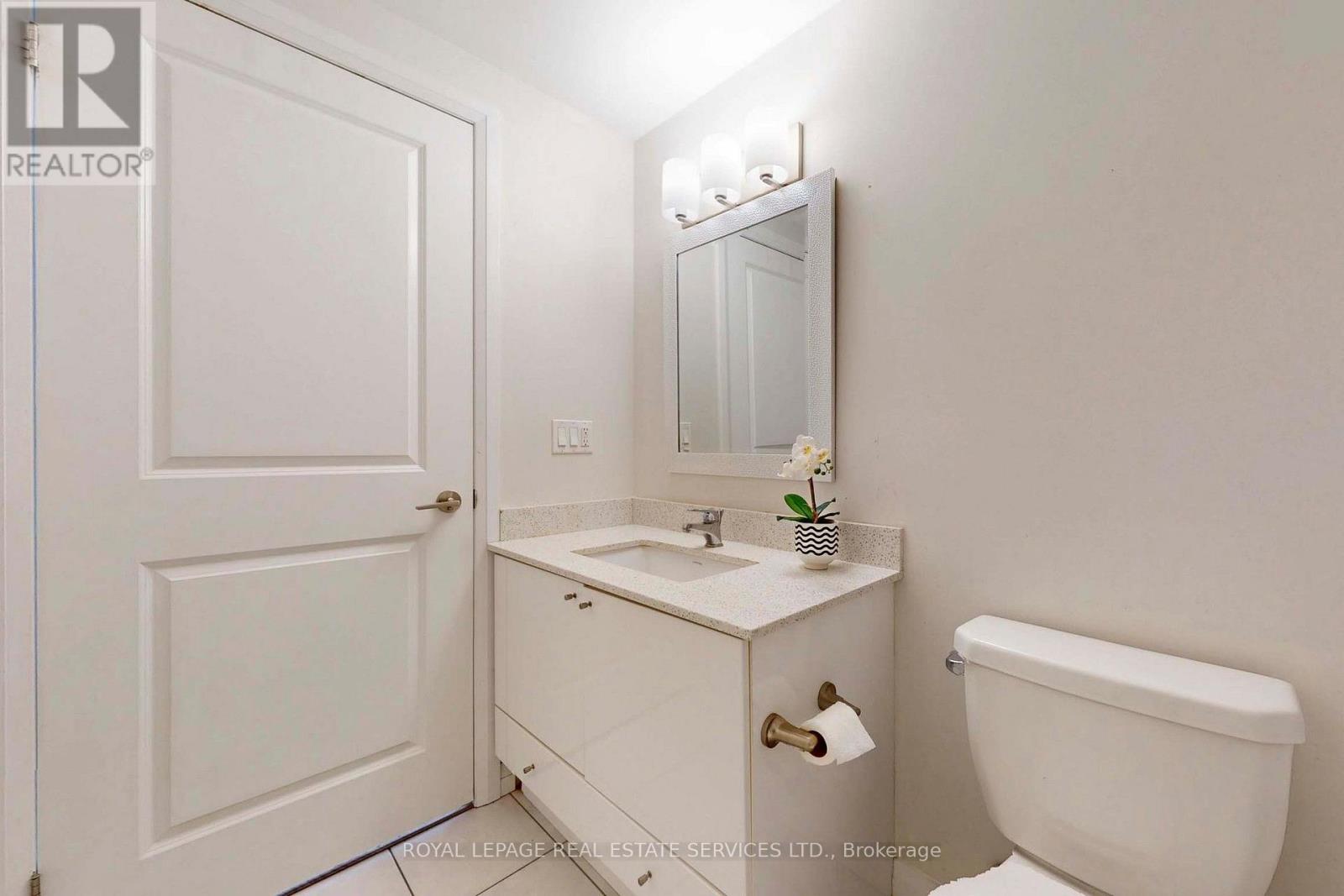 1701 - 55 Eglinton Avenue W Property Photo 24