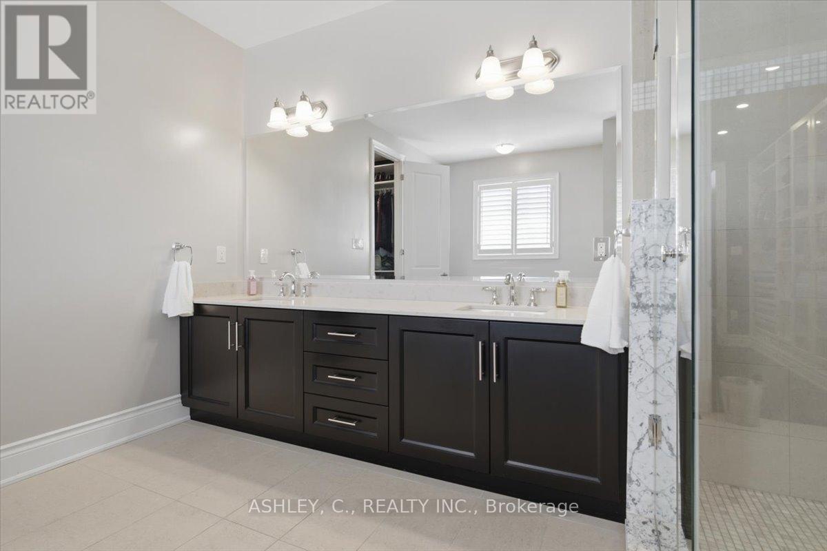 2177 Vineland Crescent Property Photo 25