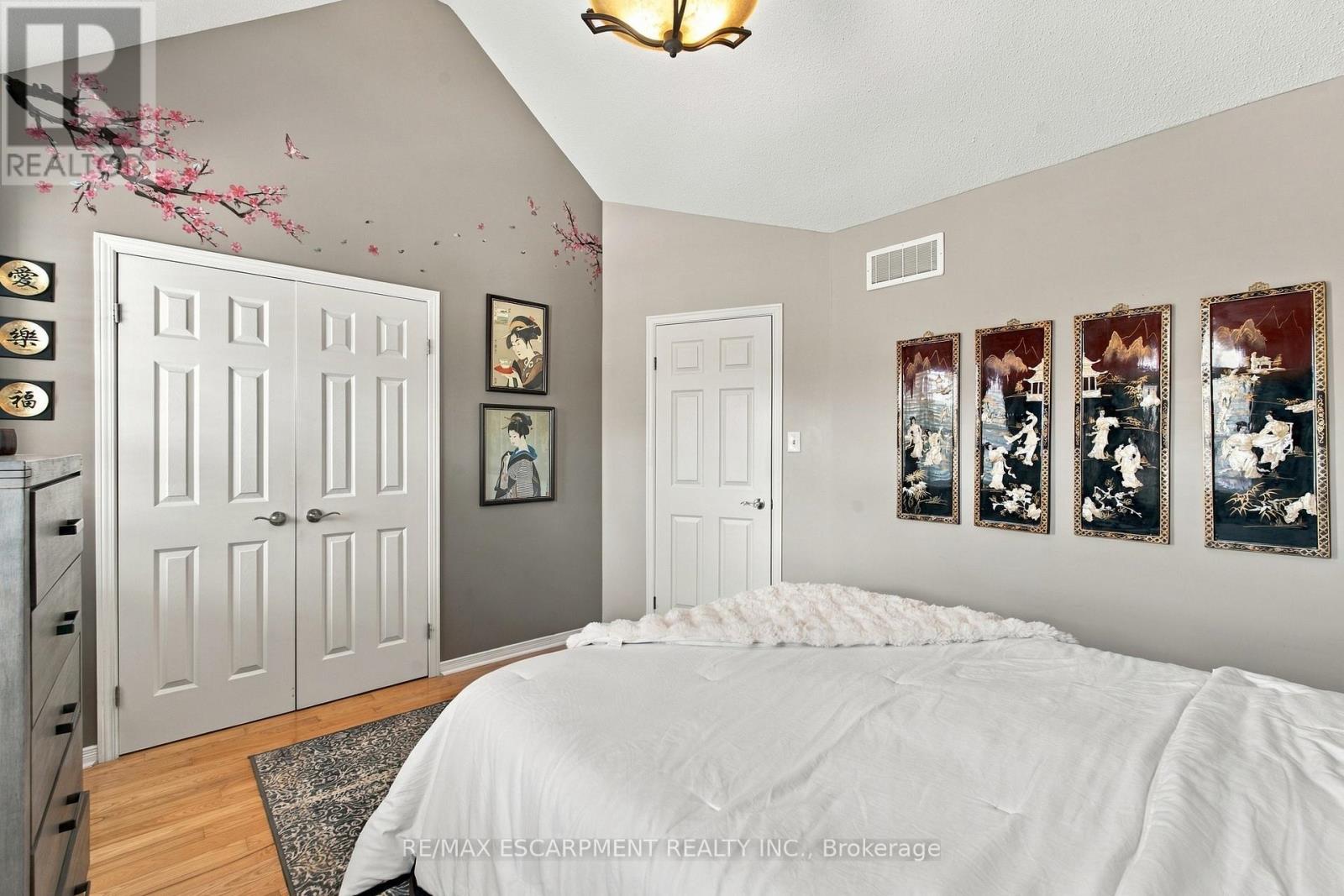 3 - 4200 Kilmer Drive Property Photo 13