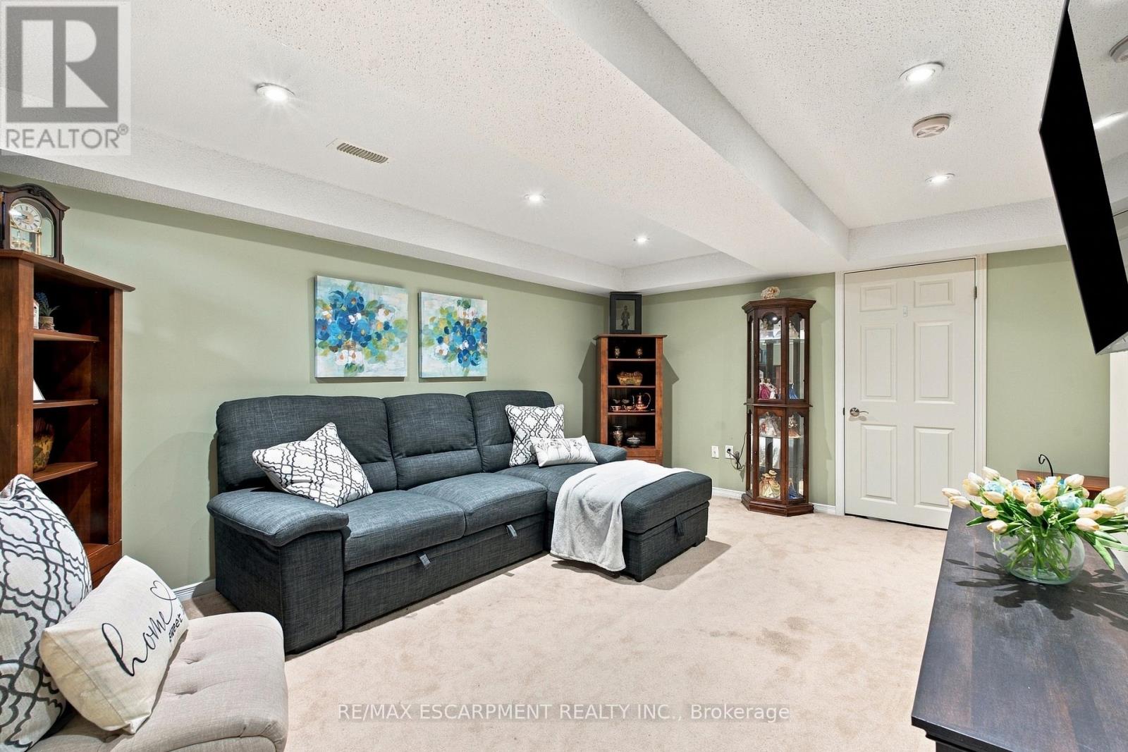 3 - 4200 Kilmer Drive Property Photo 18