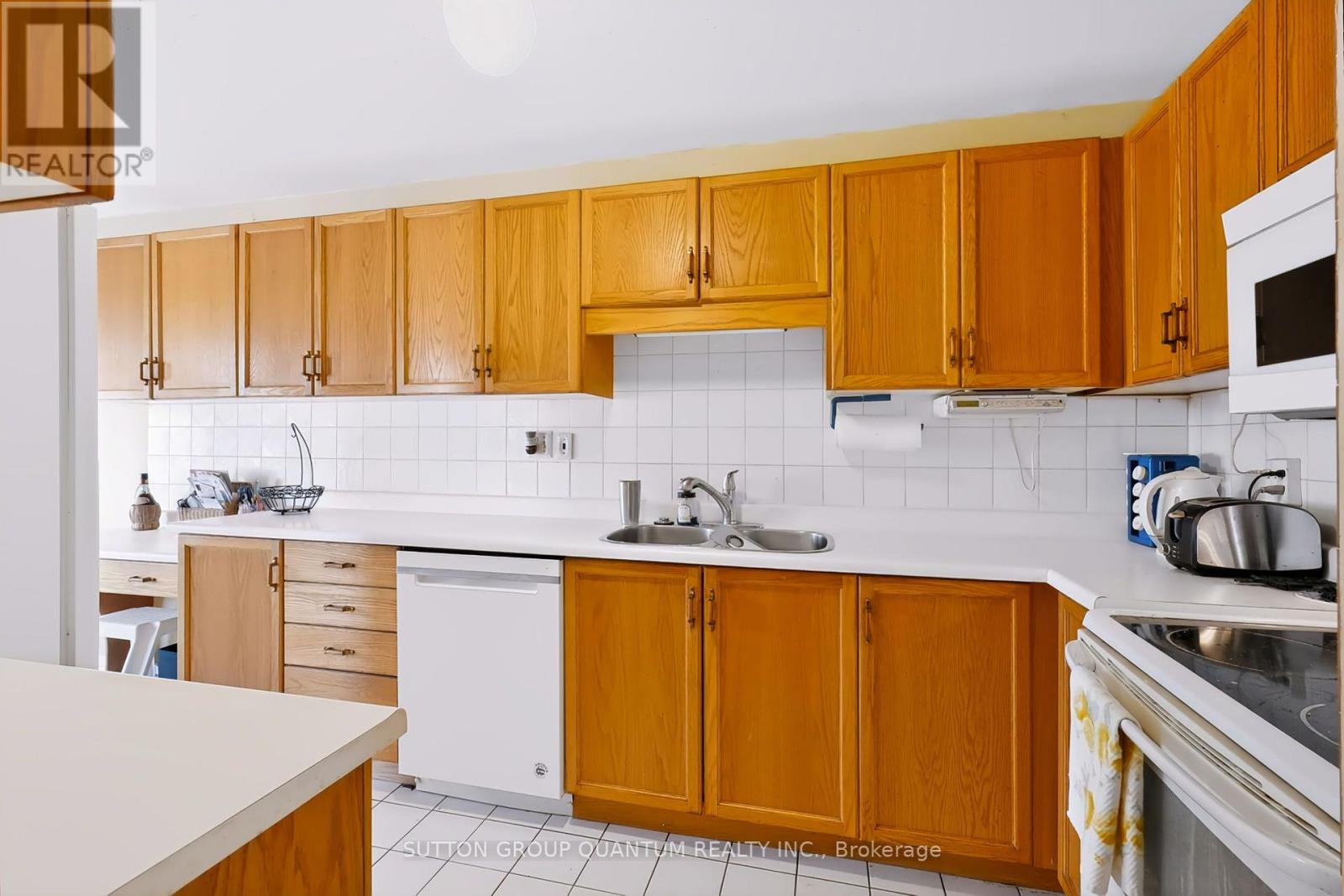71 - 2205 South Millway Property Photo 6
