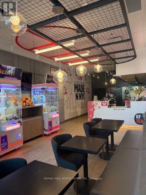 10a - 3145 Dundas Street W Property Photo 8