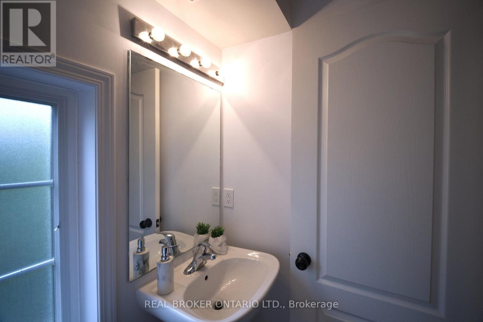 2 - 1123 Haig Boulevard Property Photo 4