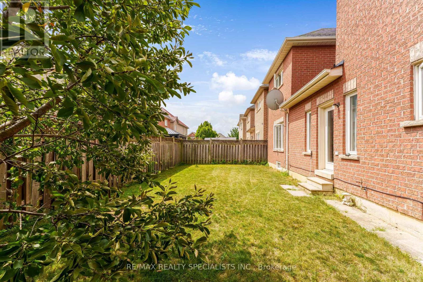 59 Masters Green Crescent Property Photo 47