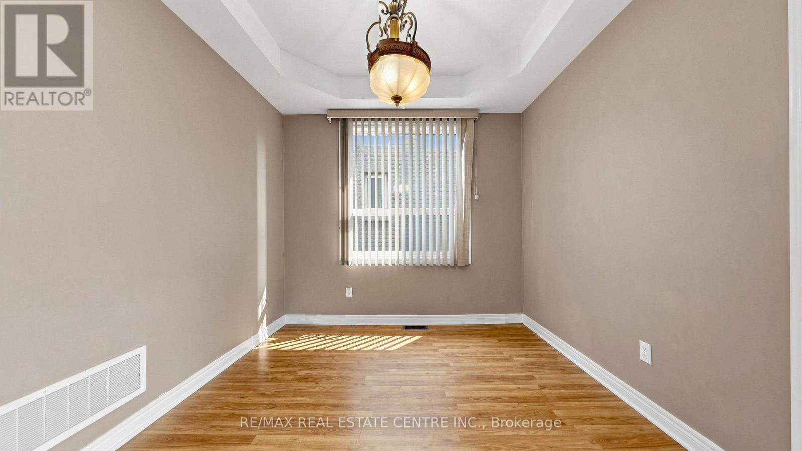 169 Cooke Crescent Property Photo 8
