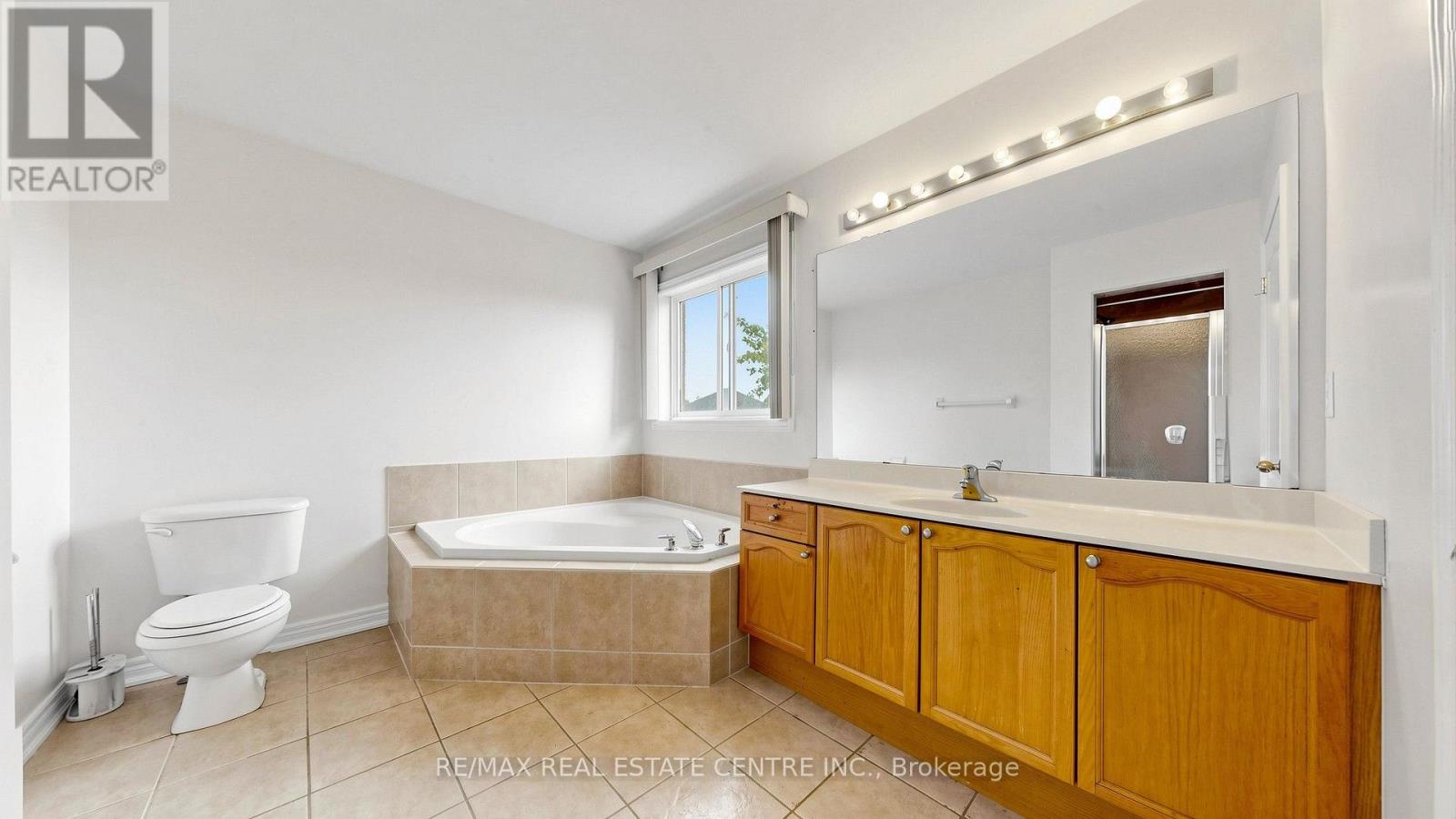 169 Cooke Crescent Property Photo 23