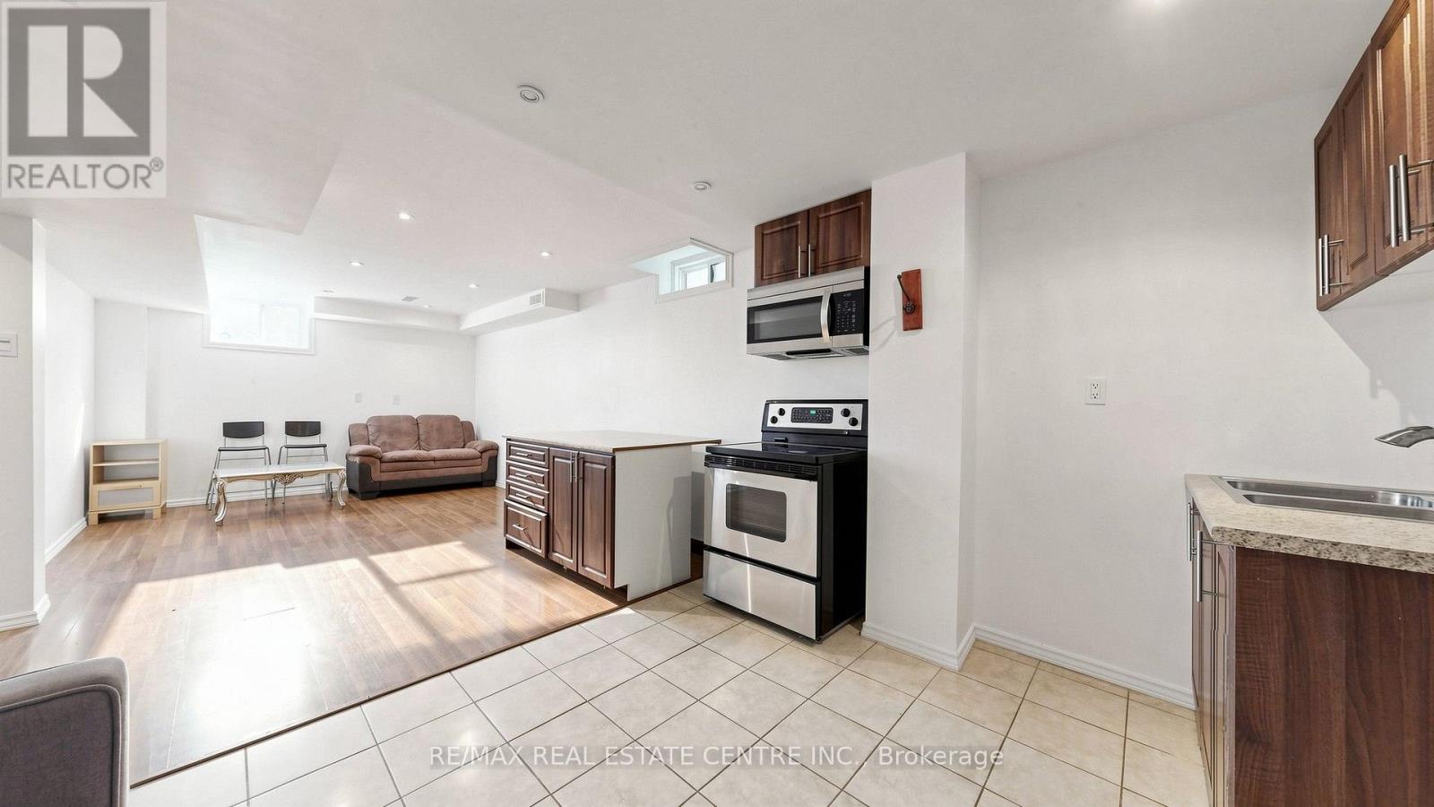 169 Cooke Crescent Property Photo 32