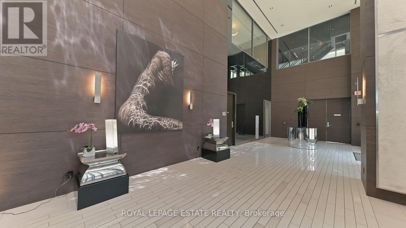 2901 - 33 Shore Breeze Drive Property Photo 2