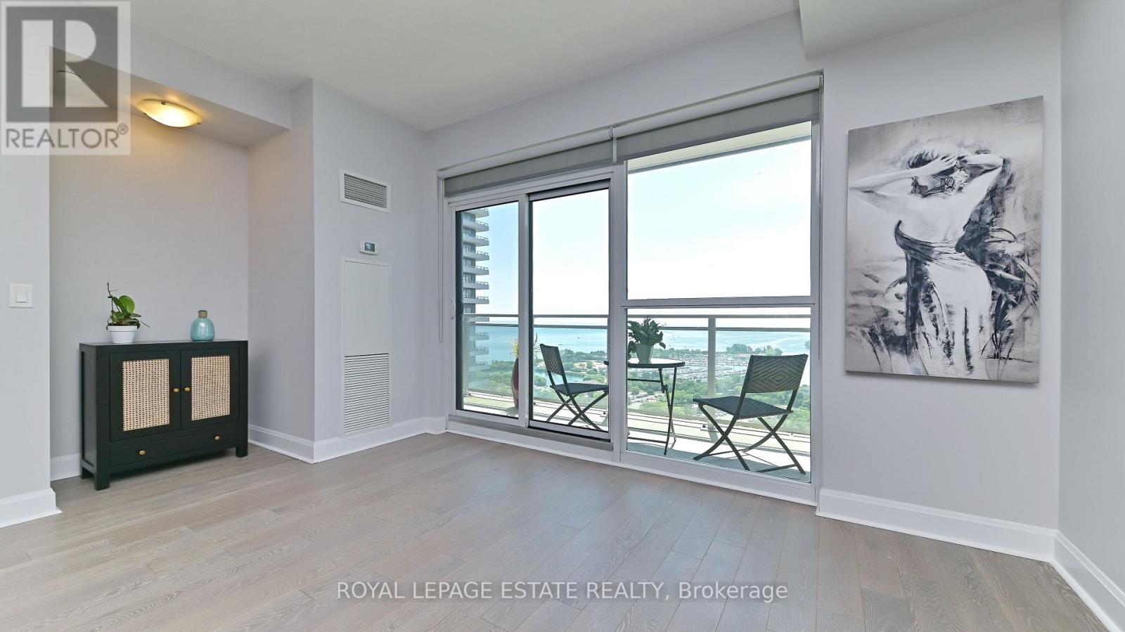 2901 - 33 Shore Breeze Drive Property Photo 6