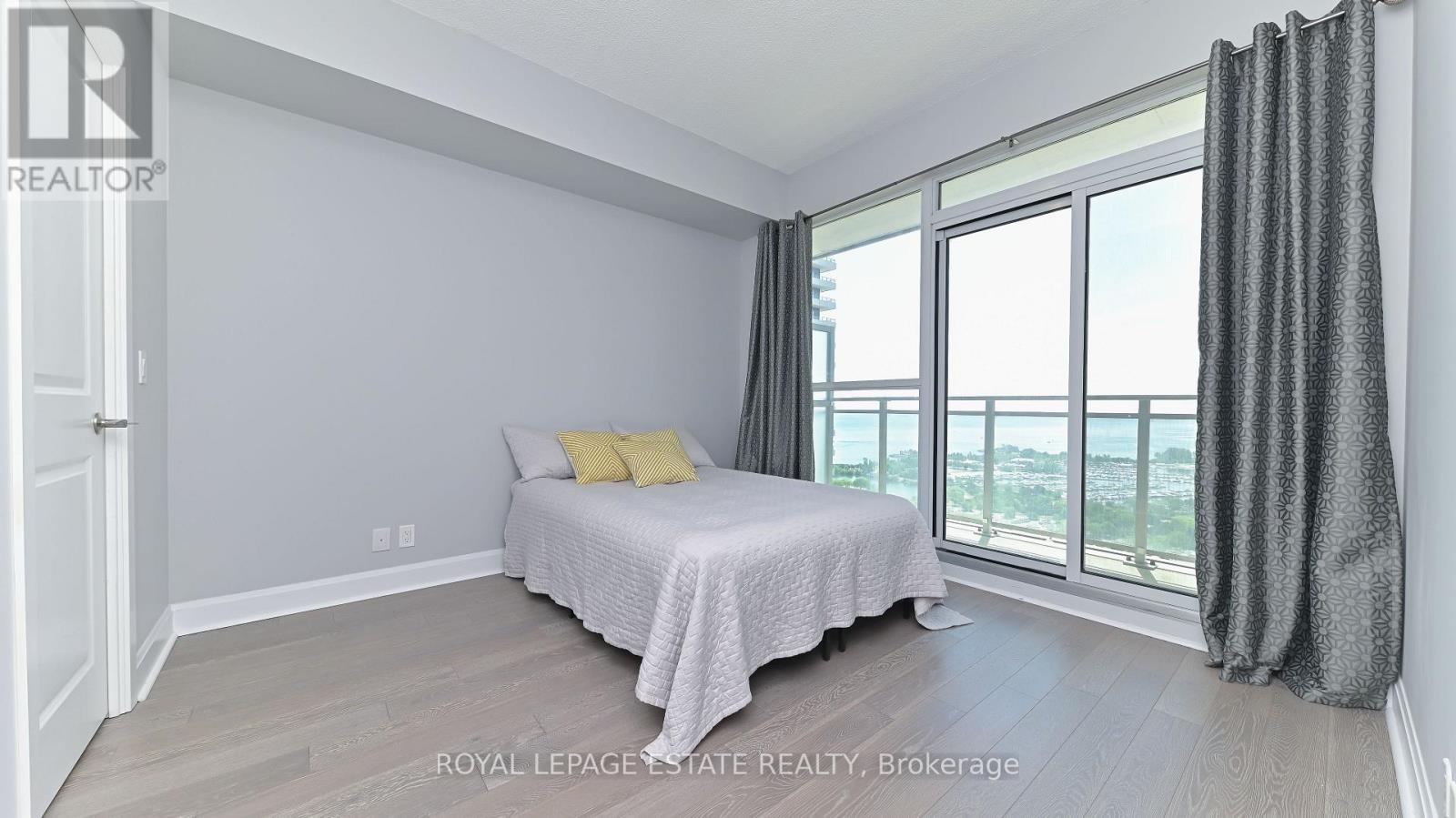 2901 - 33 Shore Breeze Drive Property Photo 11