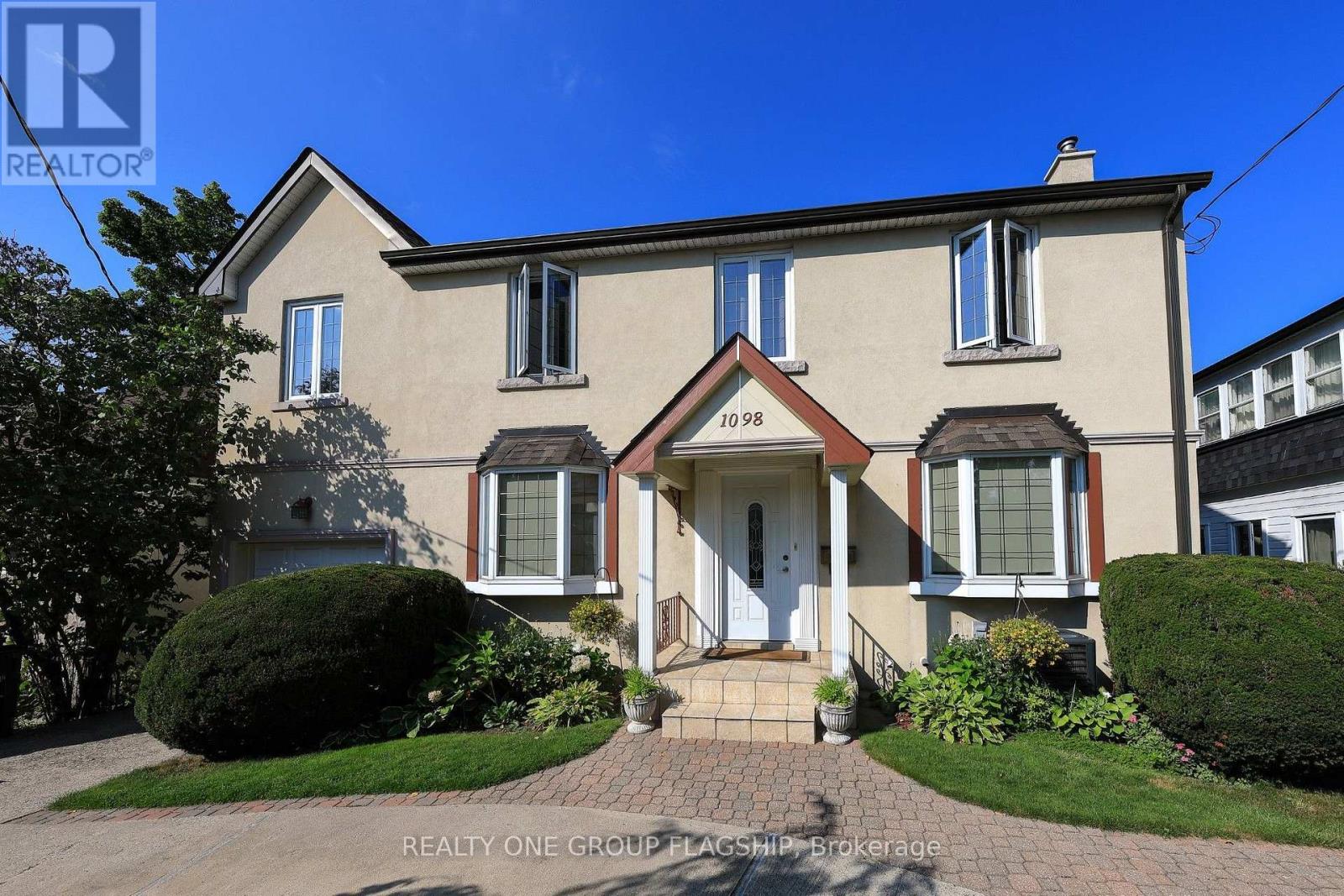 1098 Kipling Avenue Property Photo 1