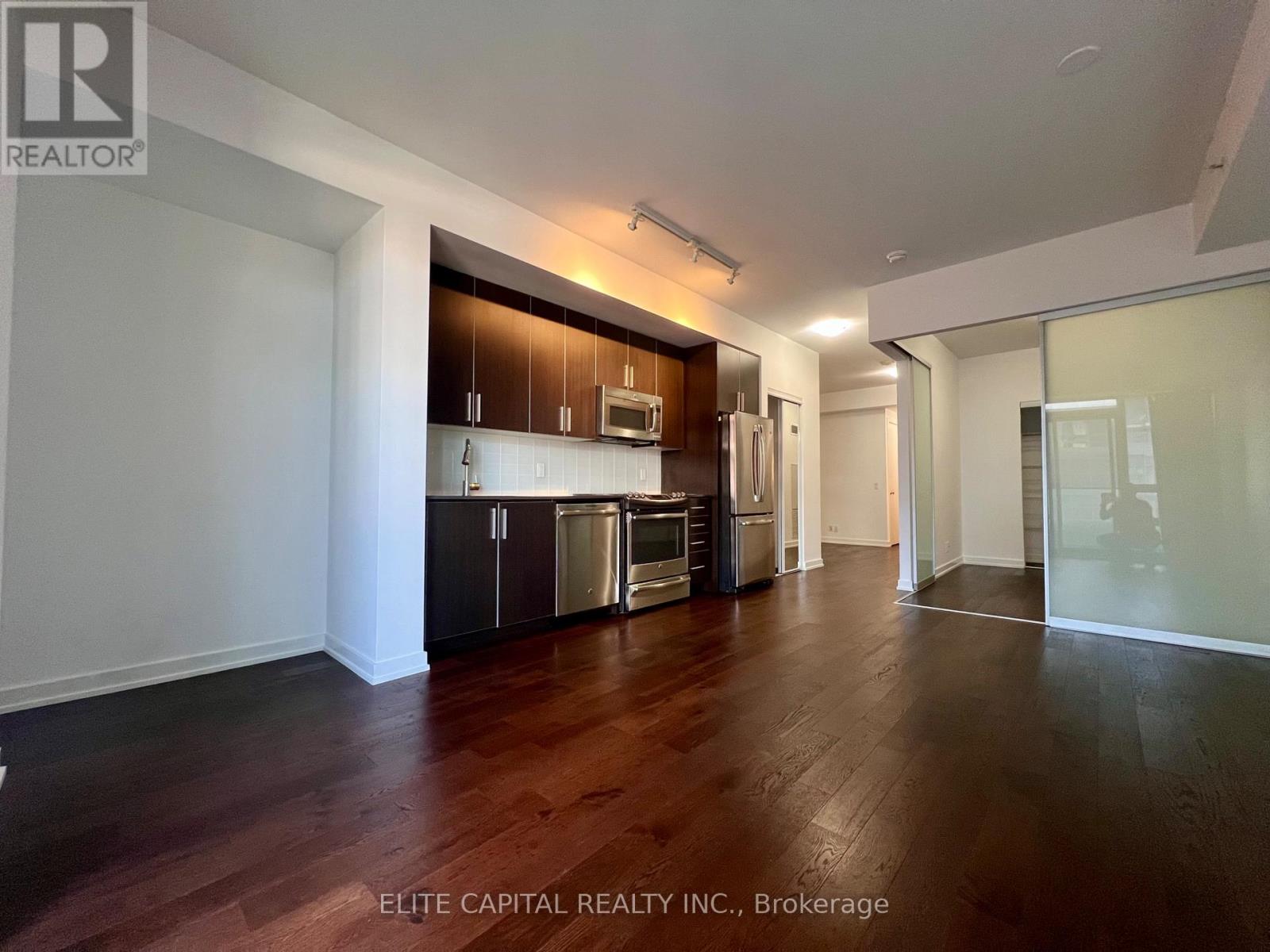 512 - 2212 Lake Shore Boulevard W Property Photo 3