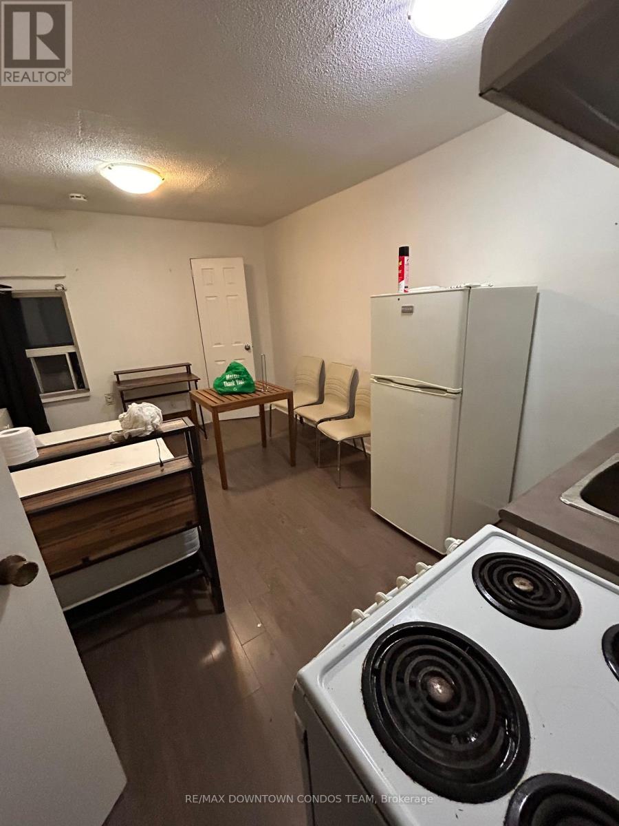 203 - 5 Thornburn Avenue Property Photo 5